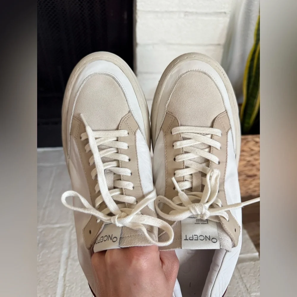 ONCEPT LONDON SHOE - WHITE/CAPPUCCINO Size 9.5